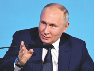 Владимир Путин встретился в Гостином дворе с кузбассовцами