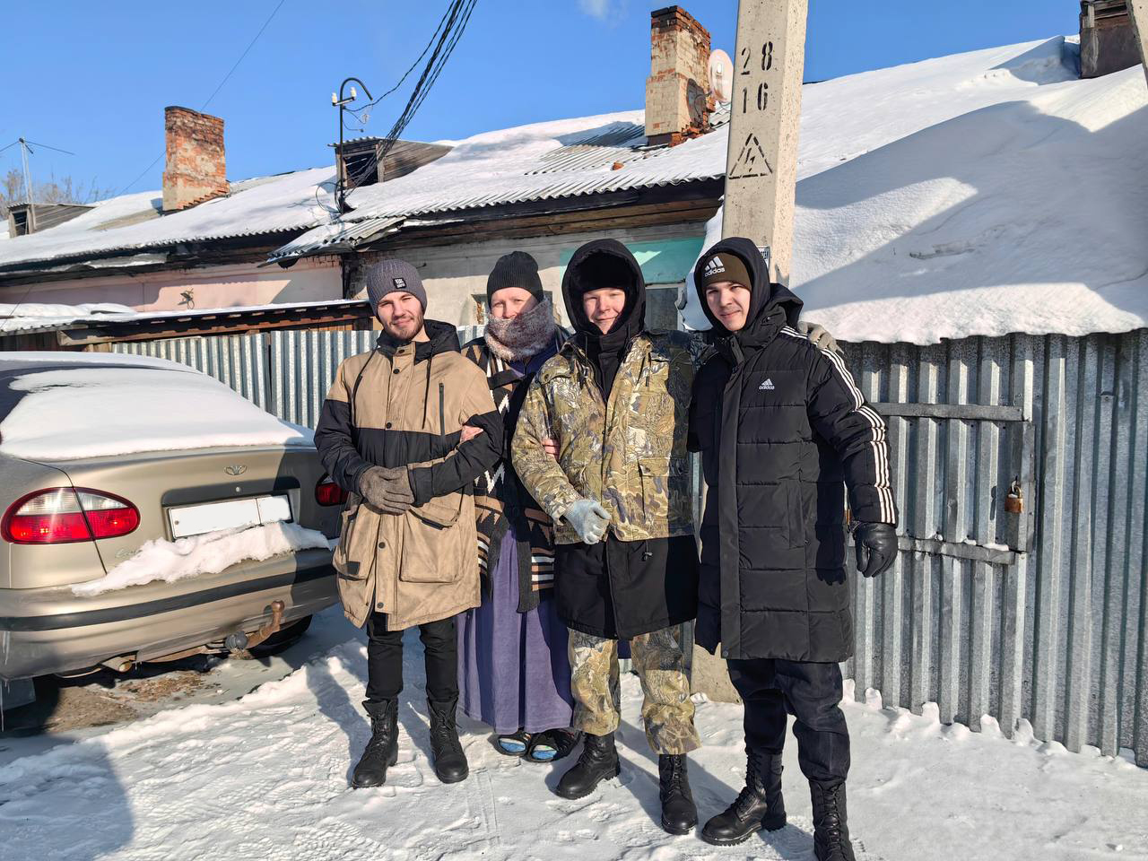 В честь 23 февраля студенческие отряды Кузбасса поддержали семьи участников СВО