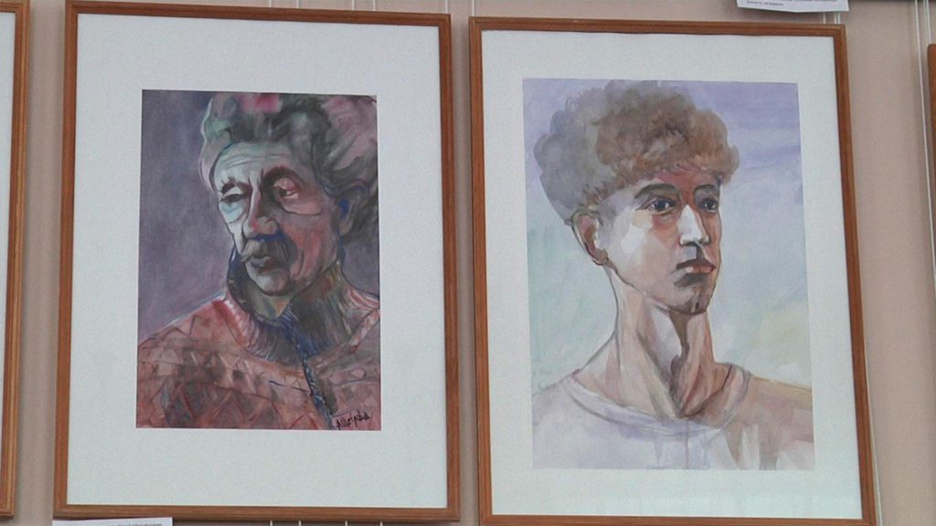 В Новокузнецке открылась выставка экспериментальных работ «Шаг к портрету»