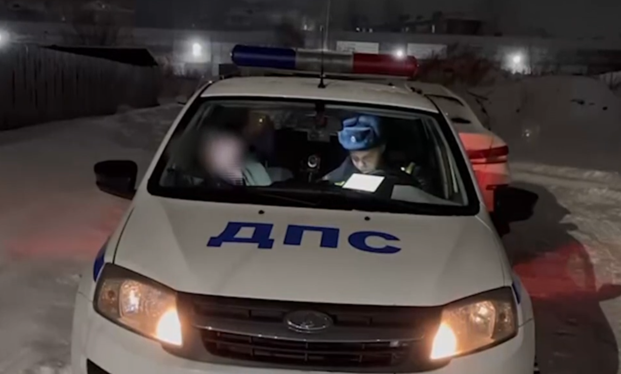 Пьяного подростка на угнанной машине задержали в Новокузнецке