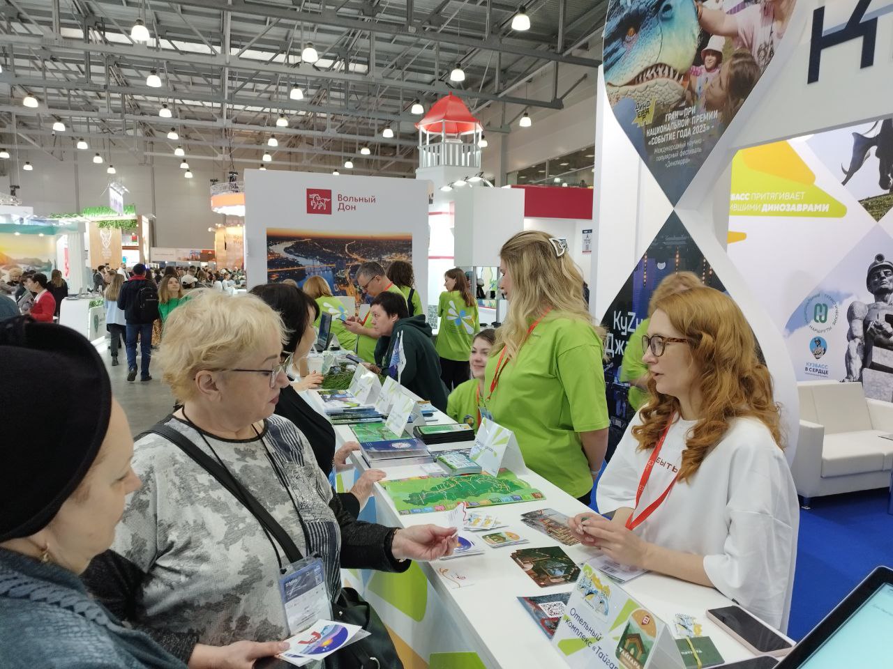 Кузбасс представил летний туристический потенциал на Международной выставке туризма и индустрии гостеприимства