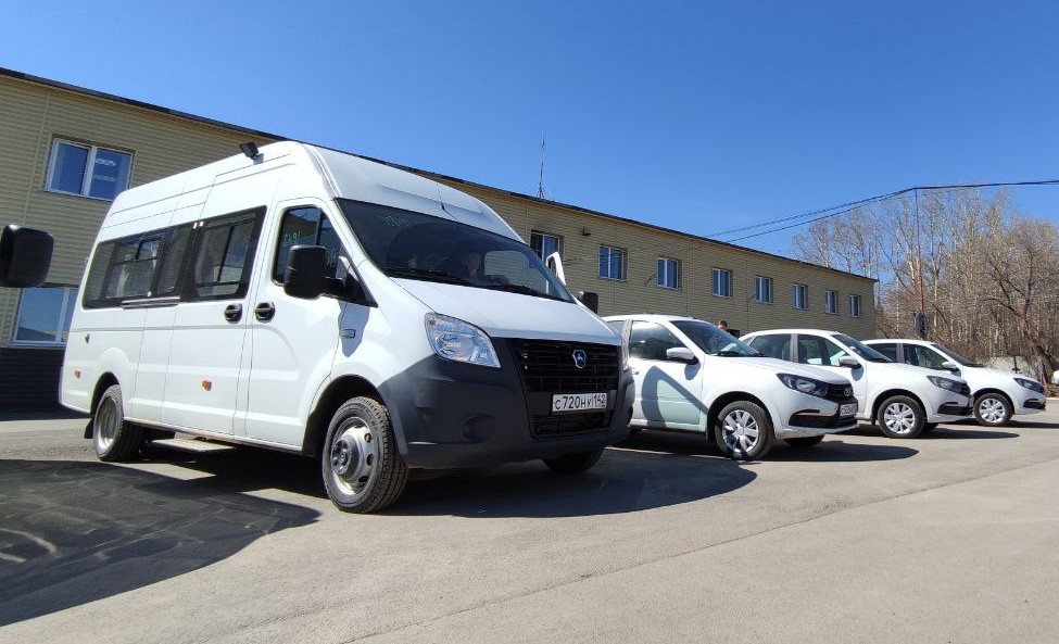5 новых автомобилей для транспортировки больных гемодиализом поступили в Кузбасс