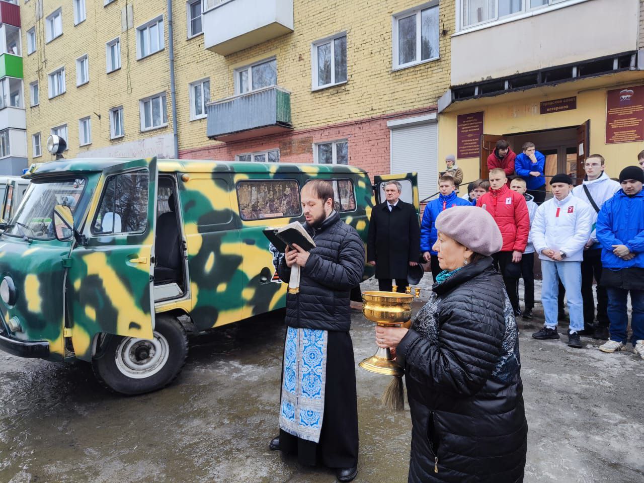 Кузбасских бойцов и жителей ДНР активно продолжают поддерживать в Кузбассе