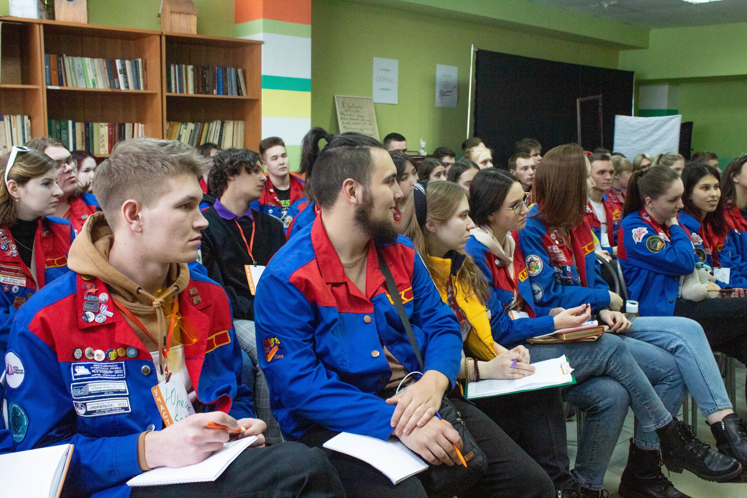 Российские студенческие отряды подготовят 250 руководителей к летнему трудовому сезону