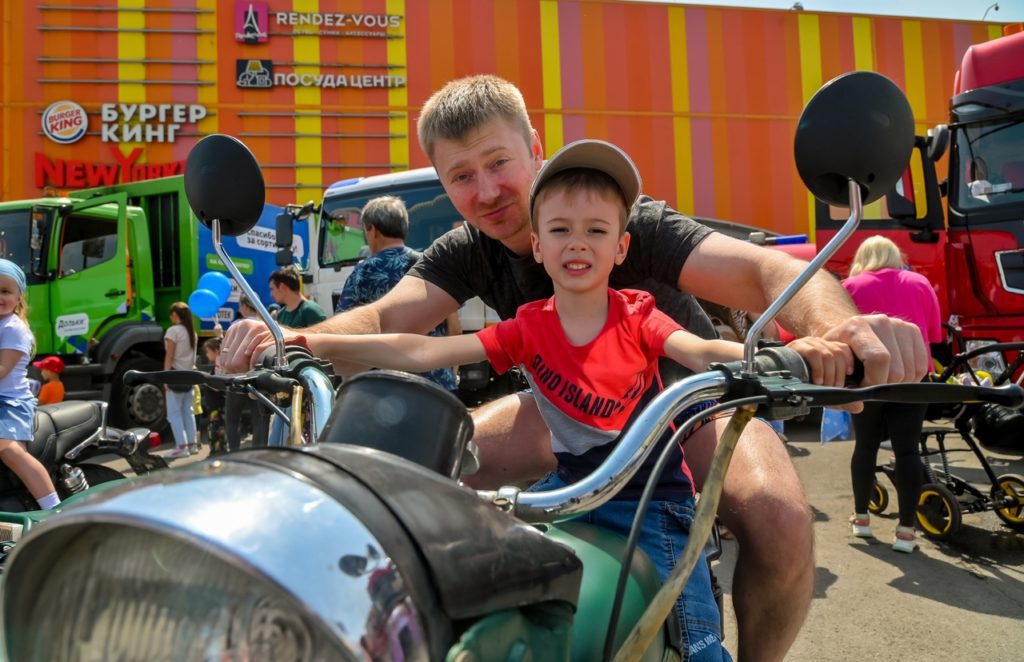 В Новокузнецке в 13-й раз пройдёт детский праздник «Потрогай грузовик!»