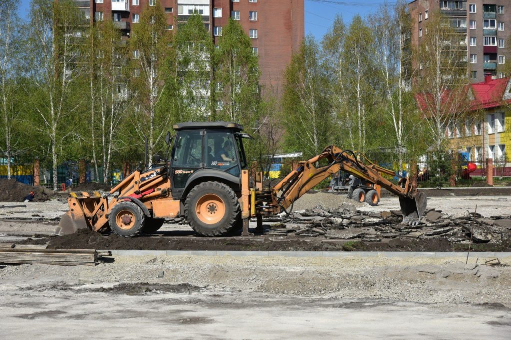 В Белове обновление парка «Молодёжного» завершат до осени