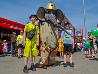 В Новокузнецке в 13-й раз пройдёт детский праздник «Потрогай грузовик!»