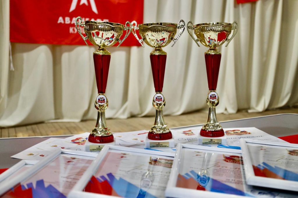 Юнармейцы Кузбасса побеждают на соревнованиях «Защитники будущего»