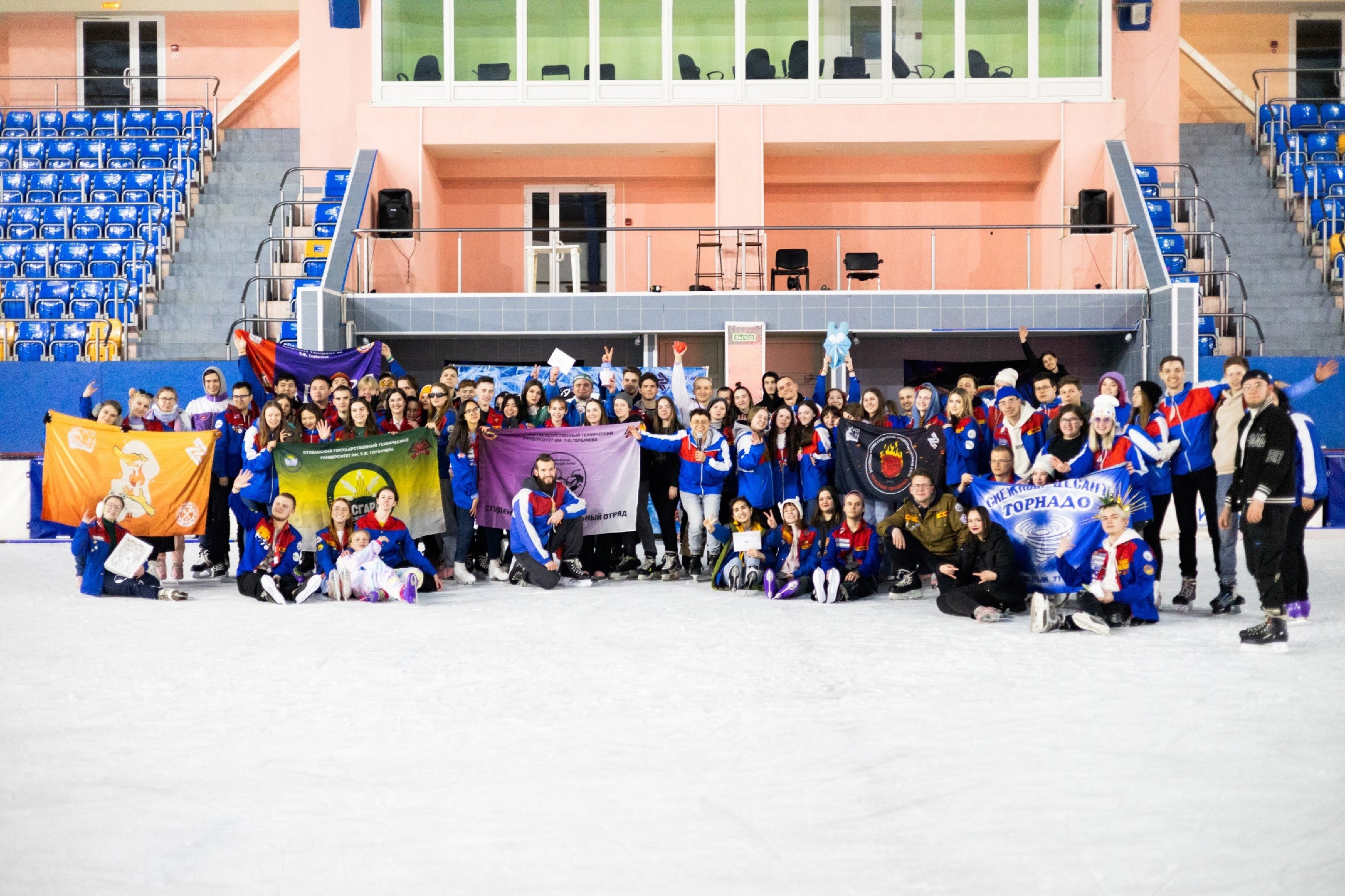 Студенческие отряды Кузбасса провели массовые катания для студентов в Кемерово