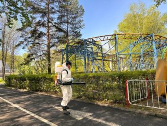 До 28 мая в Новокузнецке должны истребить клещей