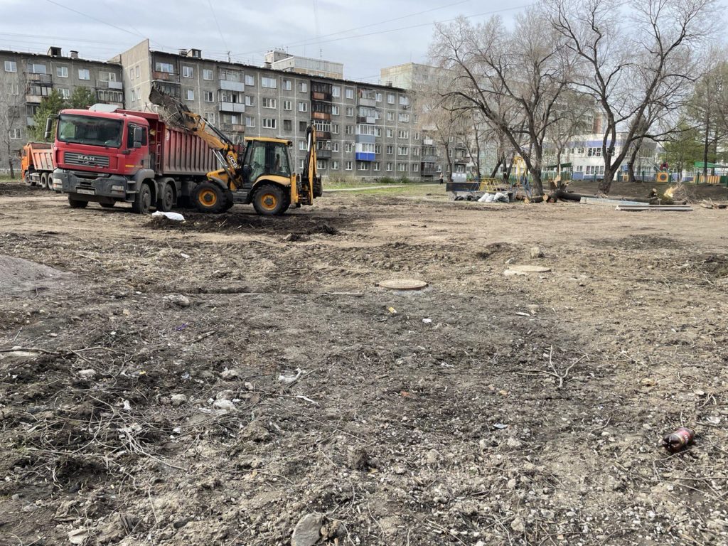 В Новокузнецке до 1 августа должны благоустроить 72 двора