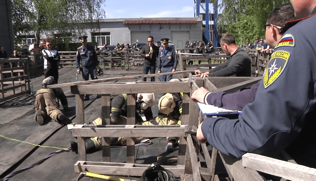 В Новокузнецке выбрали лучшее звено газодымозащиты