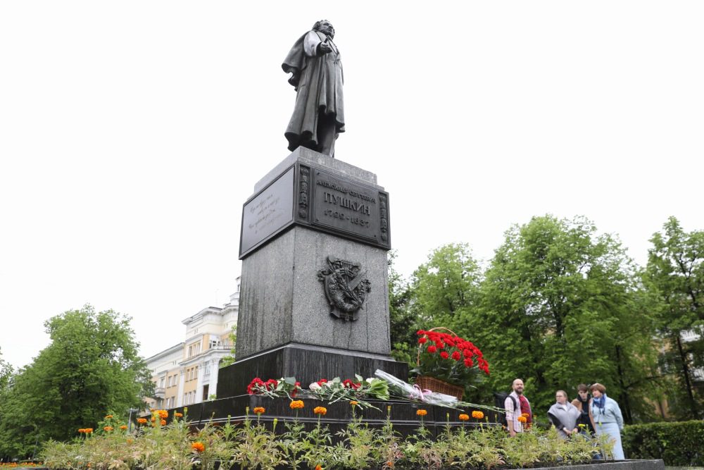В Госдуме заявили, что Пушкин не смог бы сдать ЕГЭ по литературе