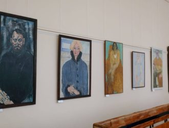 В Новокузнецке открылась выставка художников творческой династии Бессоновых