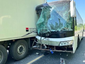 Для помощи пострадавшим в ДТП в Топкинском округе вызвали спасателей