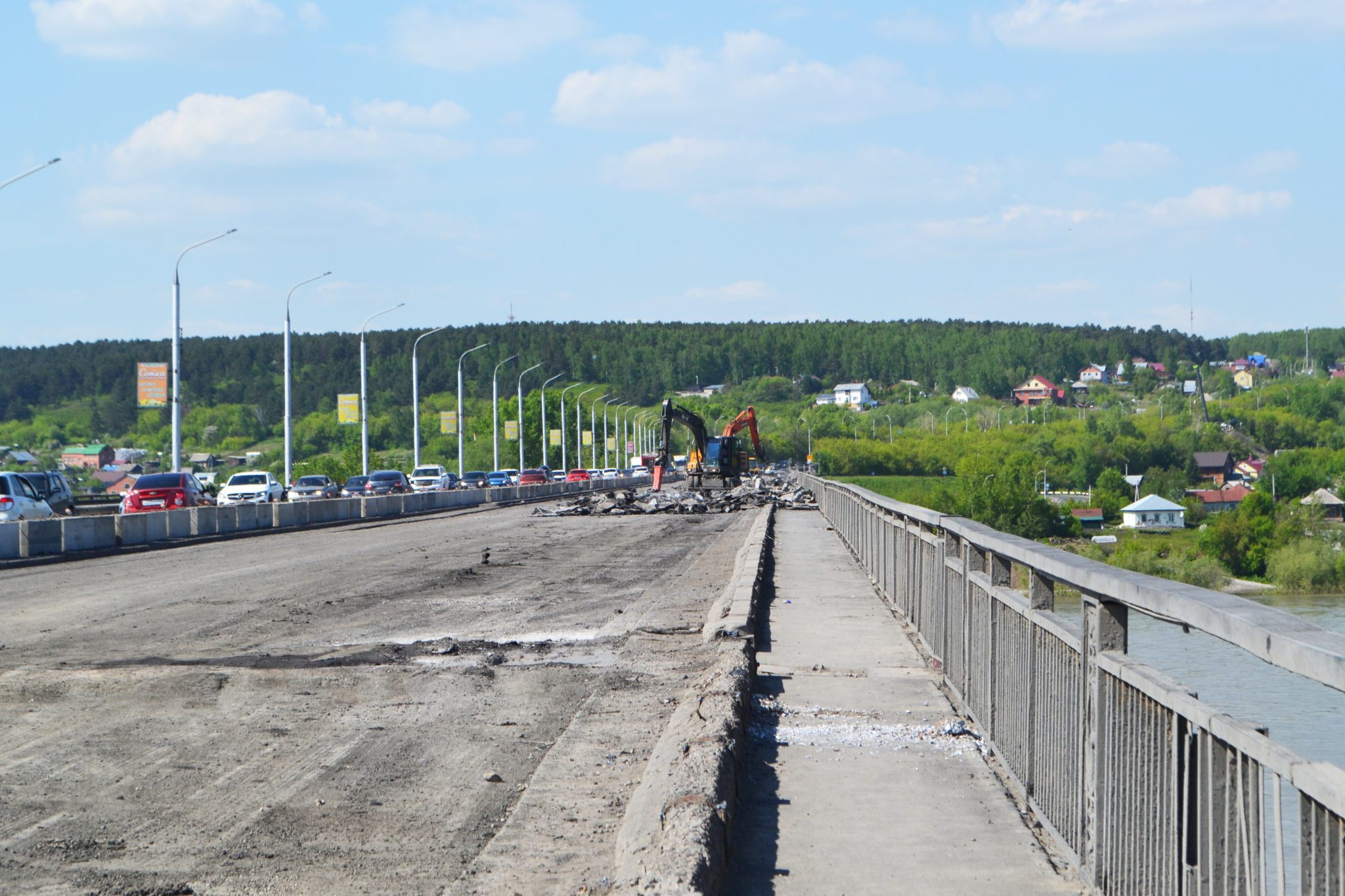 Движение на Кузбасском мосту станет однополосным