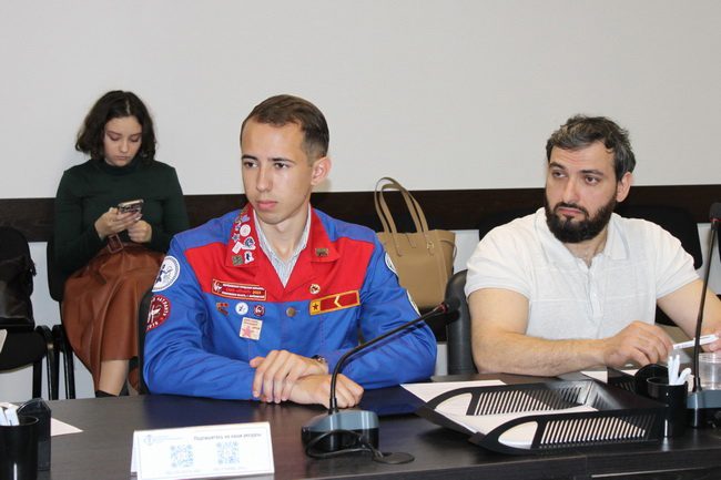 Студенческие отряды Кузбасса обсуждают создание отрядов стоматологов