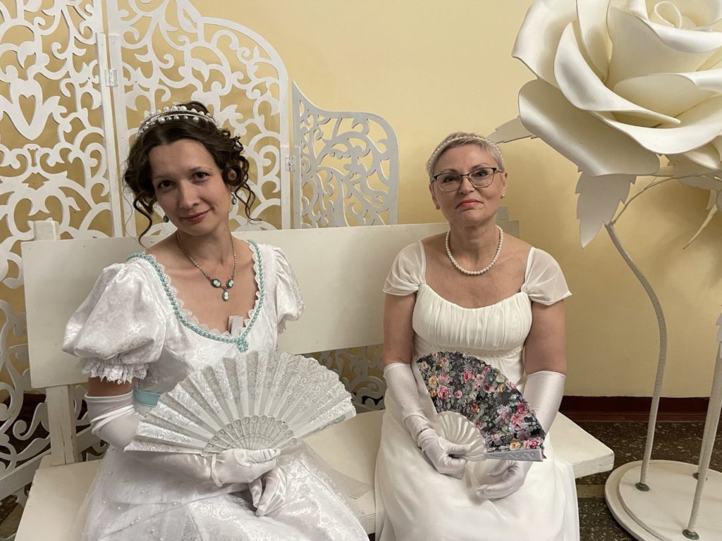 «Я был от балов без ума…»: в Новокузнецке давали Пушкинский бал  