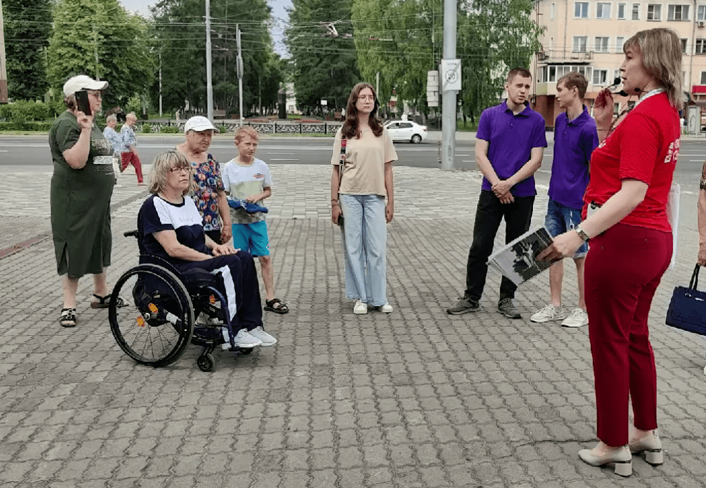 В Новокузнецке проверили доступность городской среды для маломобильных граждан