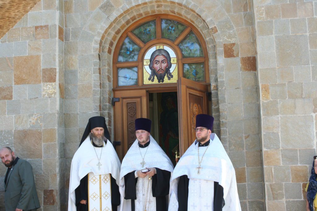 В Кемерове прошла акция в память о детях-жертвах войны в Донбассе (фоторепортаж)