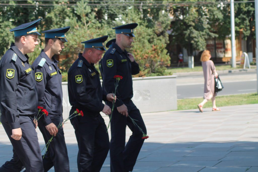 В Кемерове прошла акция в память о детях-жертвах войны в Донбассе (фоторепортаж)