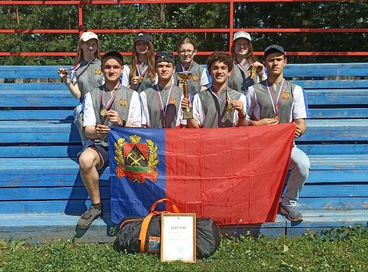 Новокузнецкие школьники победили на межрегиональных соревнованиях «Школа безопасности-2024»