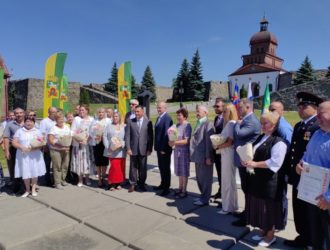 В Новокузнецке впервые вручили медаль «За сохранение семейных ценностей»