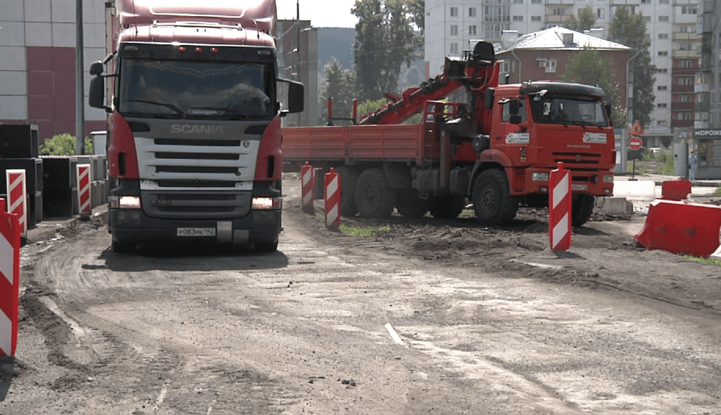 В Новокузнецке на въезде в Дальнее Куйбышево ограничили движение