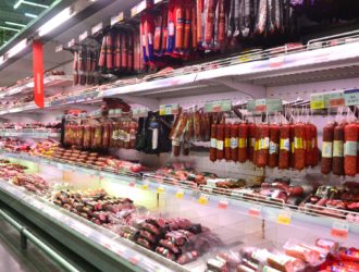 Мясо, икра и сгущенка: кемеровчане рассказали о любимых начинках для блинов