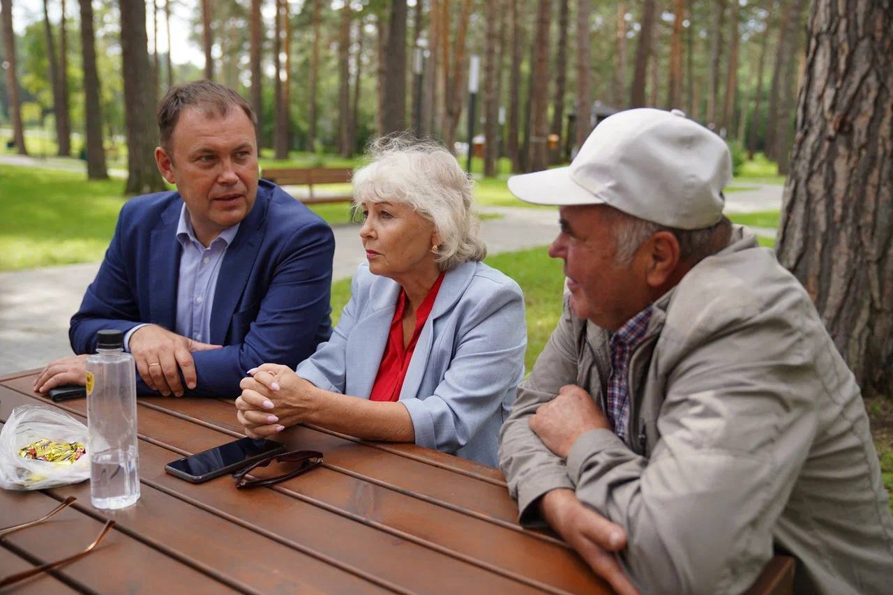 В Гурьевске капитально ремонтируют спорткомплекс «Металлург» и прилегающий к нему парк