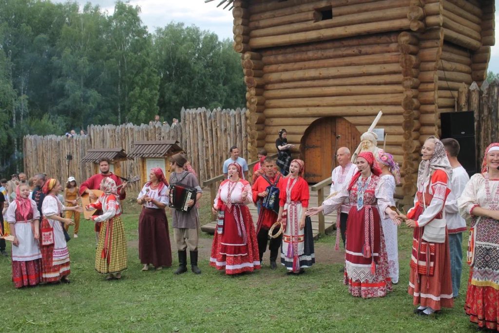 Сегодня в музее-заповеднике «Томская писаница» проходит фестиваль реконструкции «Каменная книга»