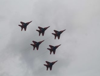 Группа высшего пилотажа «Стрижи» порадовала кемеровчан блестящим авиашоу (фоторепортаж)