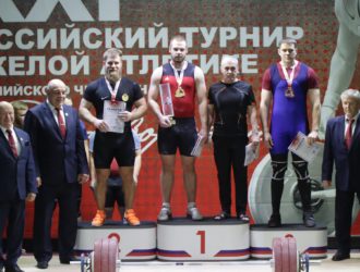 Сборная Кузбасса стала победителем в турнире по тяжелой атлетике памяти Александра Воронина