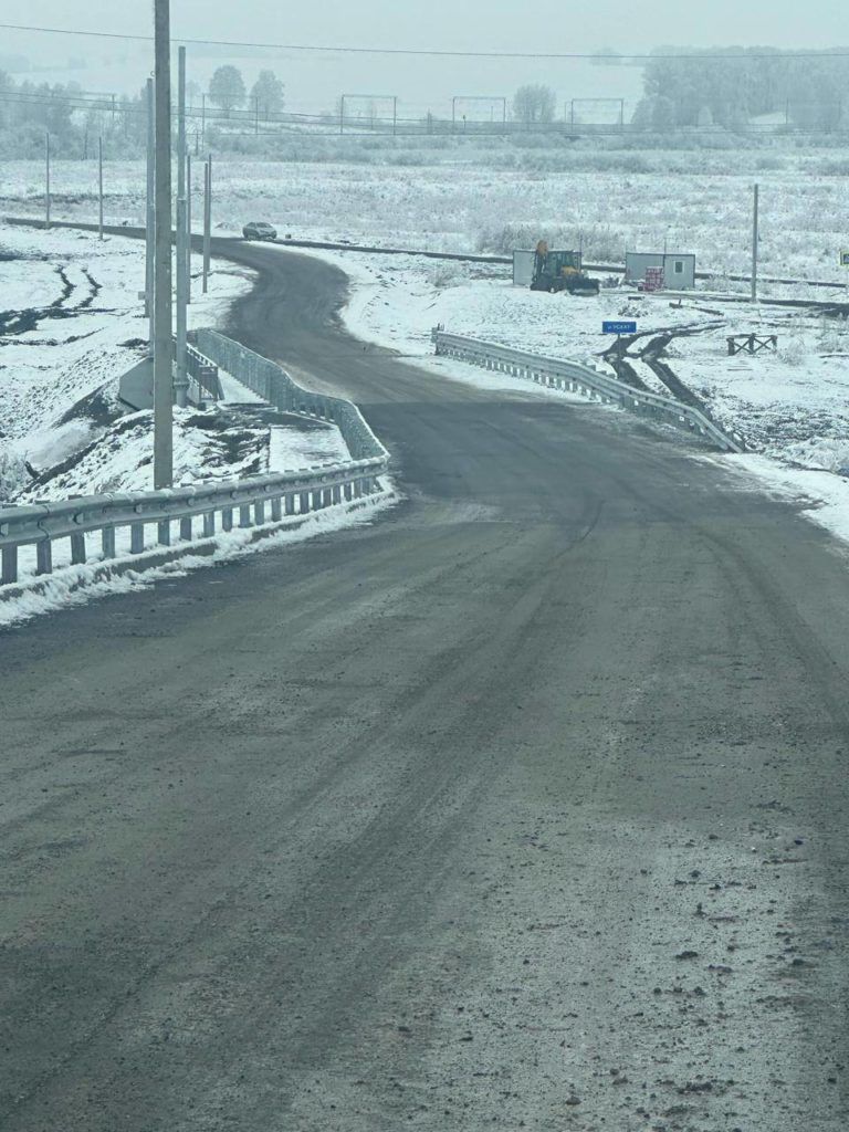 В Новокузнецком районе построили мост через Ускат после вмешательства прокуратуры