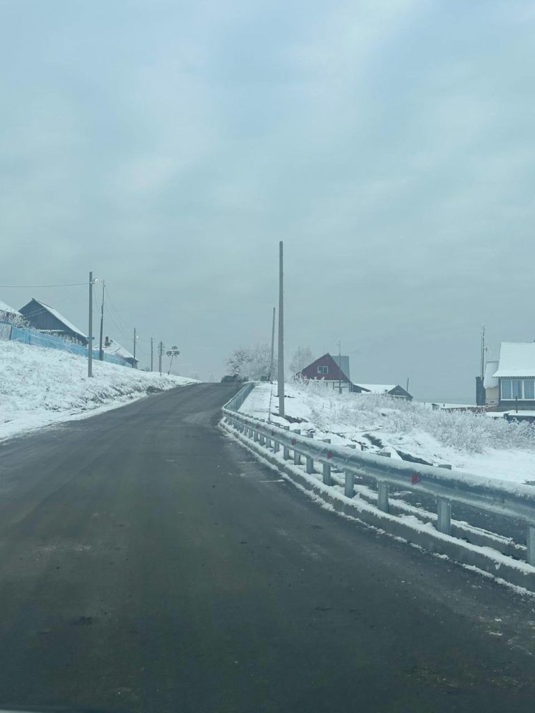 В Новокузнецком районе построили мост через Ускат после вмешательства прокуратуры