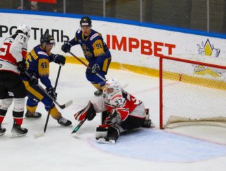 Новокузнецкий «Металлург» выиграл матч против «Челнов»