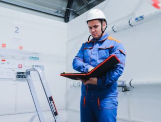 Студотряды Кузбасса работают на зимних стройках