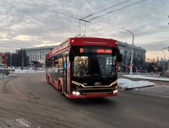 В Кемерове у двух троллейбусов по будням увеличили количество рейсов