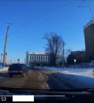 В Кузбассе водителя оштрафовали за обгон на железнодорожном переезде