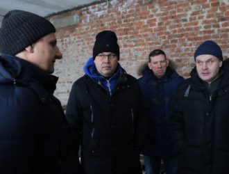 Губернатор Кузбасса поручил ускорить ход ремонтных работ в школе №11 в Шерегеше