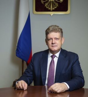 Анатолий Серышев поздравил сибирских студентов с праздником