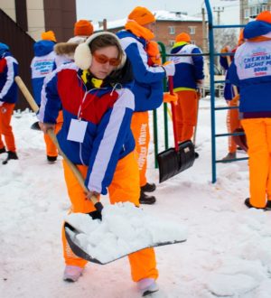 Более 20 000 представителей Российских студотрядов помогут жителям малонаселенных пунктов в рамках Всероссийской патриотической акции «Снежный десант РСО. Десант Победы»