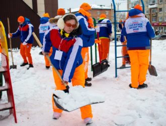 Более 20 000 представителей Российских студотрядов помогут жителям малонаселенных пунктов в рамках Всероссийской патриотической акции «Снежный десант РСО. Десант Победы»