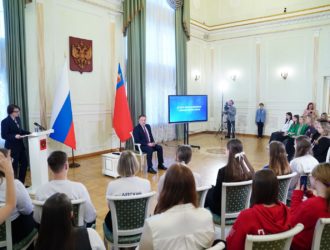 Илья Середюк провел пресс-конференцию для юнкоров детских медиацентров