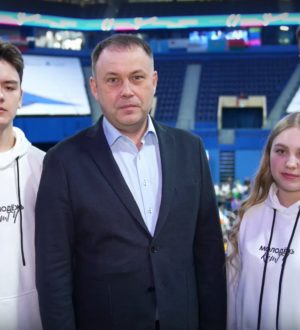 Губернатор Илья Середюк поздравил кузбассовцев с Днем студента