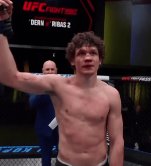 Кузбассовец Роман Копылов отправил в нокаут американца на турнире по смешанным единоборствам