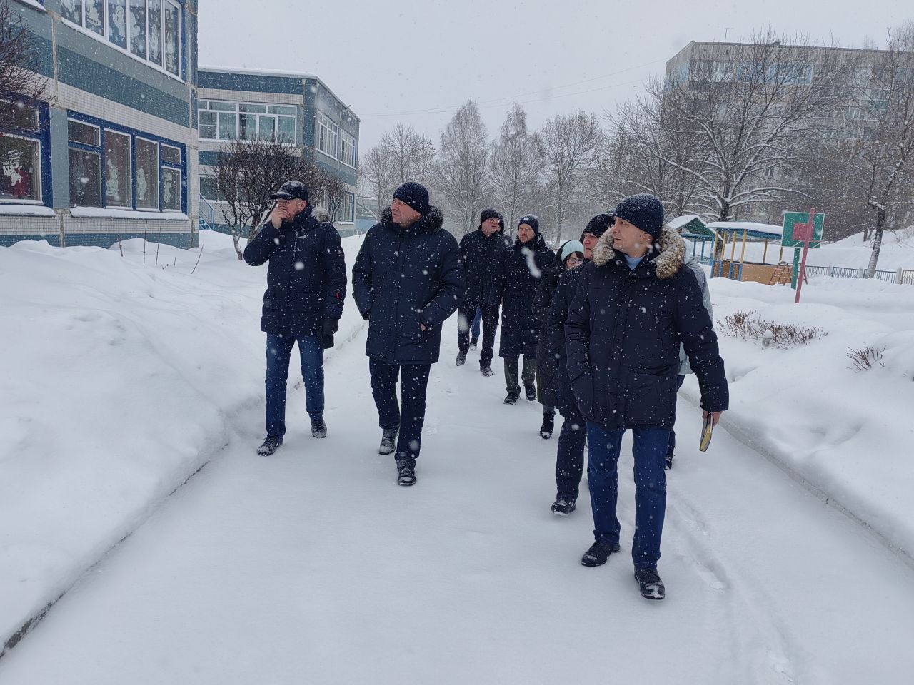 Новый мэр Новокузнецка рабочий объезд города начал с Новоильинского района