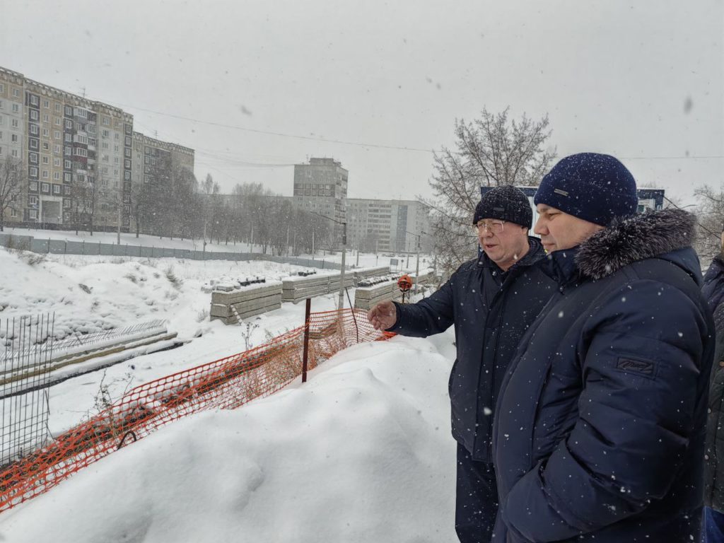 Новый мэр Новокузнецка рабочий объезд города начал с Новоильинского района