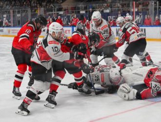 Новокузецкий «Металлург» потерпел поражение по буллитам в Перми