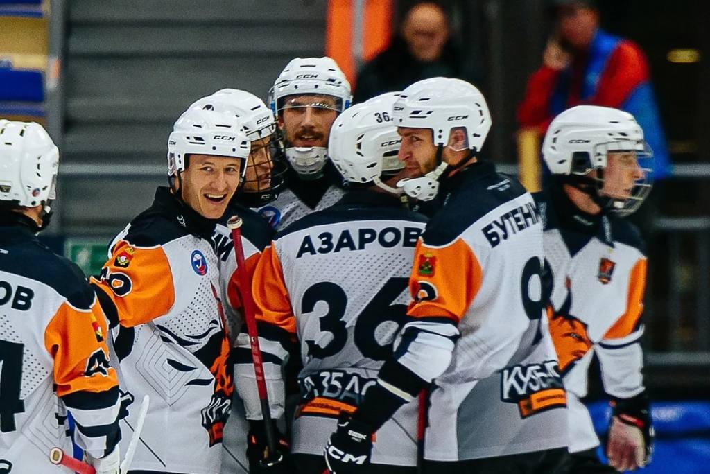 Хоккейный «Кузбасс» идет без потерь в Чемпионате страны